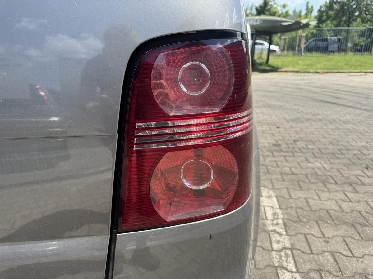 VW Touran 1T original R&uuml;cklicht R&uuml;ckleuchte Schlussleuchte rechts Facelift Bj.2008